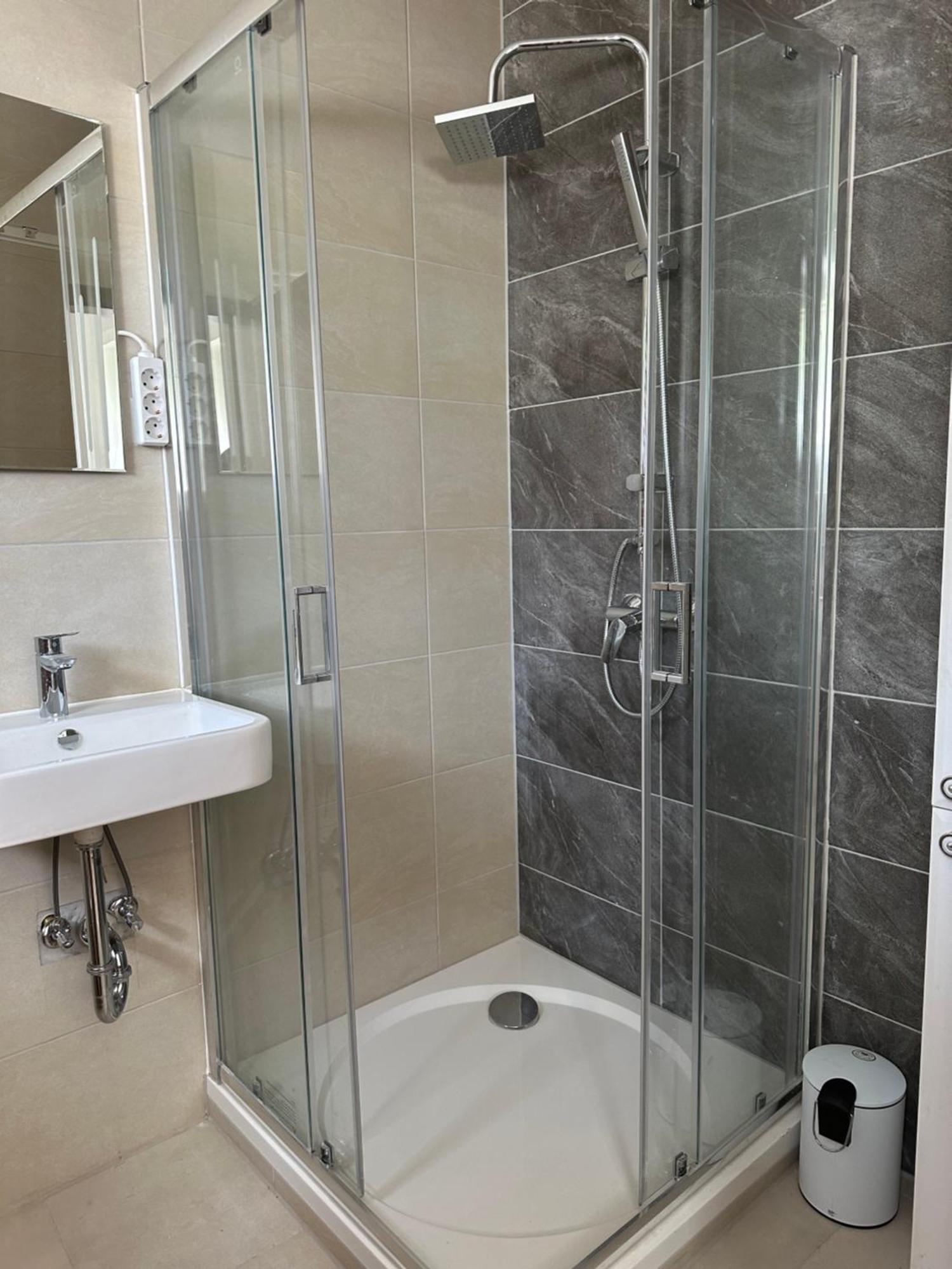 Oelsnitz  Ein Zimmer Wohnung Am Markt מראה חיצוני תמונה
